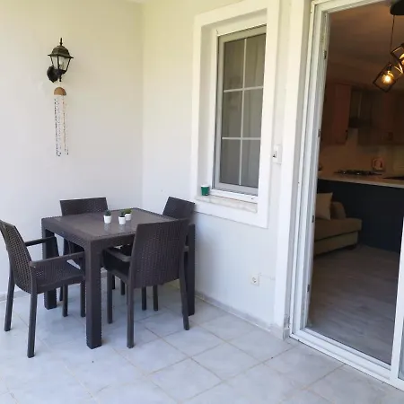 Appartamento Cam Ormani Icinde Havuzlu Daire Fethiye