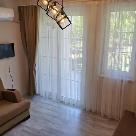 Cam Ormani Icinde Havuzlu Daire * Fethiye