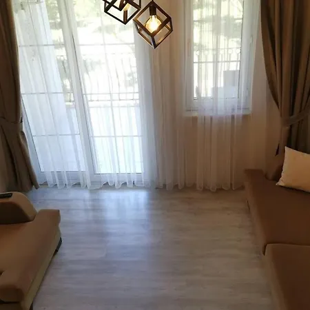 Cam Ormani Icinde Havuzlu Daire * فتحية
